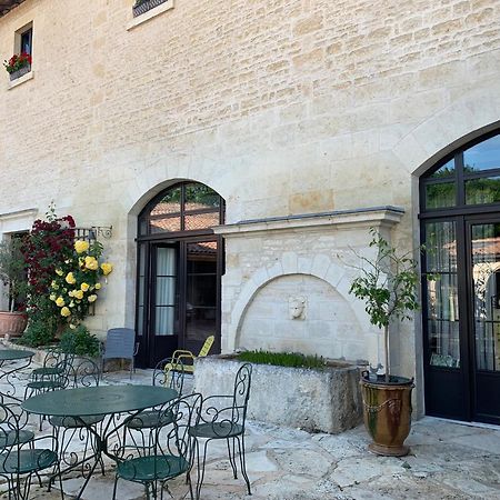 Logis De La Roche - Niort - Chauray Hotel Buitenkant foto