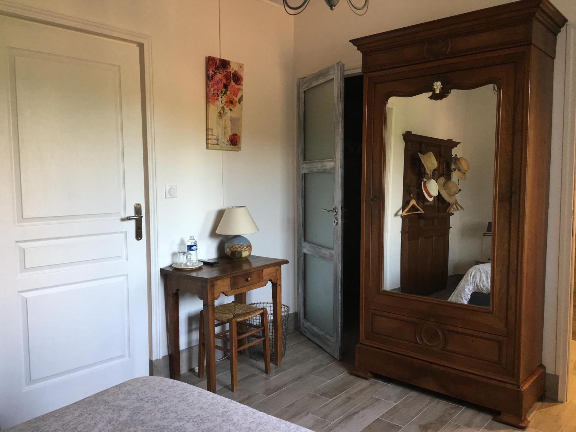 Logis De La Roche - Niort - Chauray Hotel Kamer foto